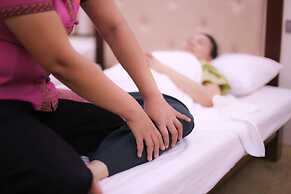 Myat Nan Yone Hotel