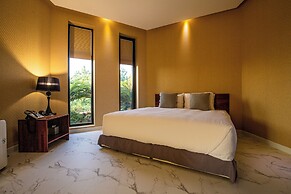 Libentia Hotel & Pool Villa