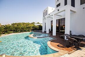Libentia Hotel & Pool Villa