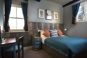 The Ostrich Inn