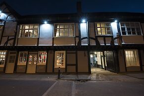 The Ostrich Inn