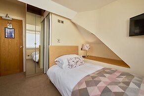 Channel View Hotel