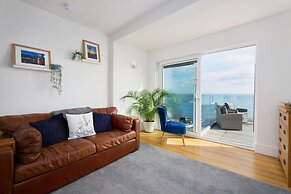 Channel View Hotel