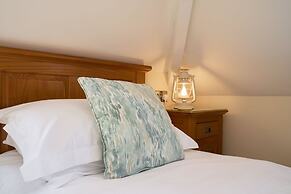 Channel View Hotel