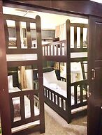 Srisomboon Hostel