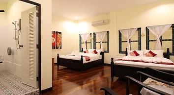 Srisomboon Hostel