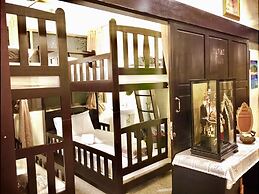 Srisomboon Hostel