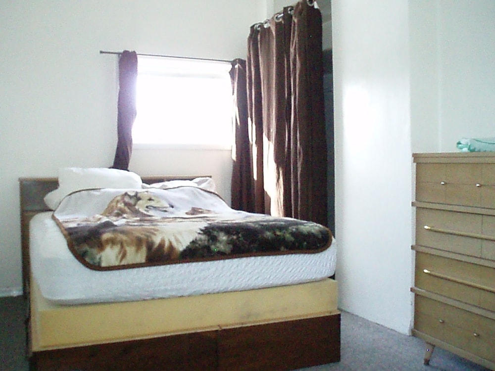 Canora Cozy Cottage