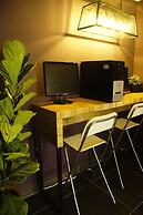 City Edge Hotel