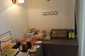 Jabal Amman Hotel