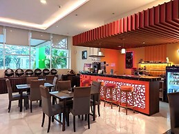 Front One Hotel Purwodadi