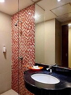 Front One Hotel Purwodadi