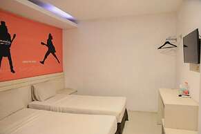 Front One Inn Sidoarjo