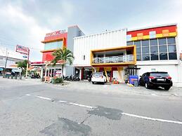 Front One Inn Sidoarjo