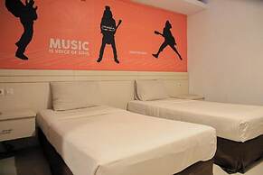 Front One Inn Sidoarjo