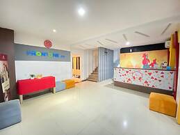 Front One Inn Sidoarjo