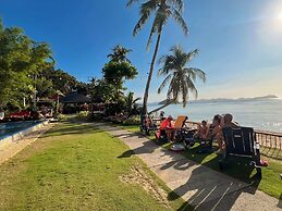 Doublegem Beach Resort and Hotel