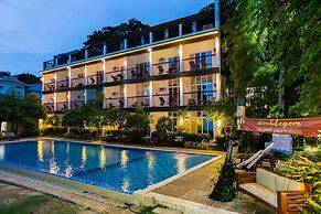 Doublegem Beach Resort and Hotel
