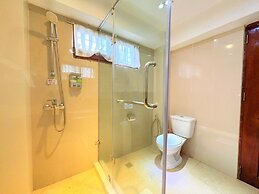 Doublegem Beach Resort and Hotel