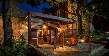 Gunpowder House & Suites