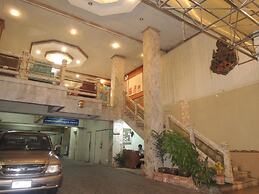 Lake Inn Hotel