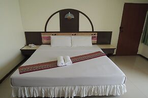 Lake Inn Hotel