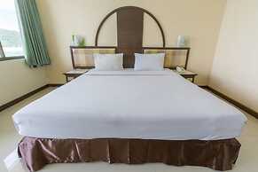 Lake Inn Hotel