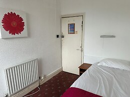 Avari Beach Hotel