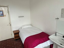Avari Beach Hotel