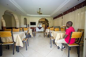 Tiptone Hotel