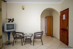 Tiptone Hotel