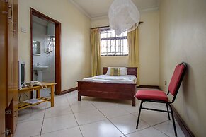 Tiptone Hotel