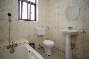 Tiptone Hotel