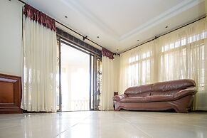 Tiptone Hotel