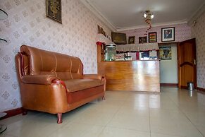 La Grand Chez Johnson Hotel Muyenga