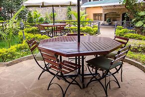 Pinecone Hotel