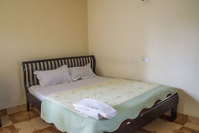Rays Hotel