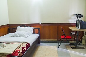 Rays Hotel