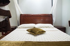 Oxford Royal Hotel