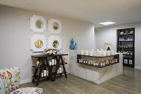 Hutchinson Shores Resort & Spa
