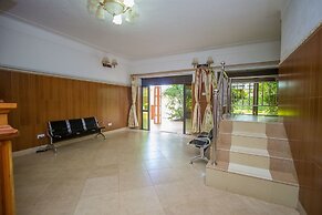 Hibis Hotel