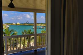 The Sandpiper Inn & Cottages