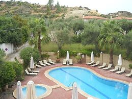 Aloni Hotel