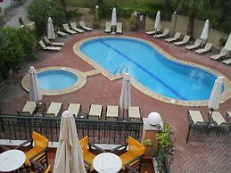 Aloni Hotel