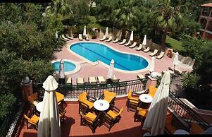 Aloni Hotel