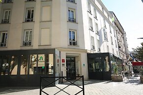 Campanile Paris - Clichy Centre