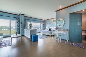 The Lilly Hotel