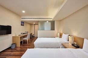 Eastin Taipei Hotel