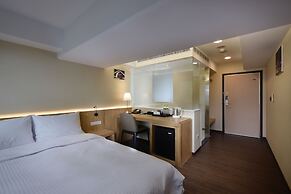 Eastin Taipei Hotel
