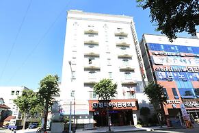 Empire Tourist Hotel